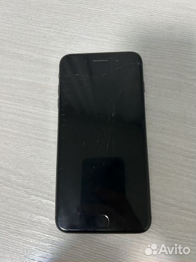 iPhone 8 Plus, 64 ГБ