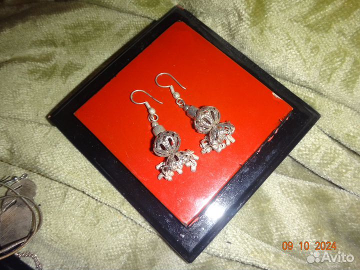 Серьги бусы