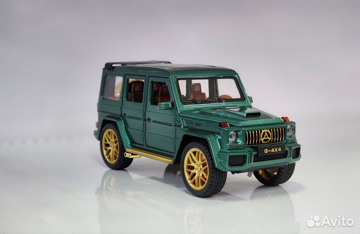 Машина Металлическая со светом и звуком