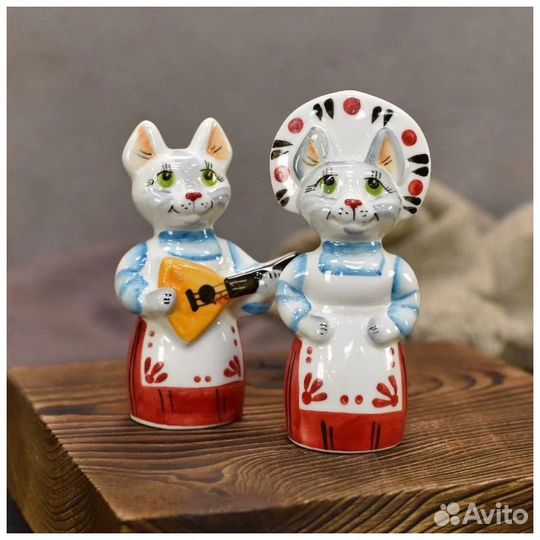 Набор фигурок «Кошки в русском стиле»