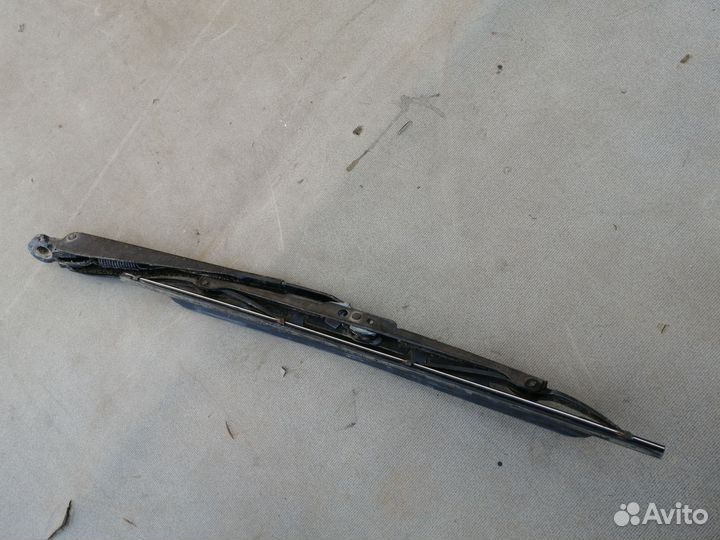 Поводок стеклоочистителя заднего для VW Passat B3