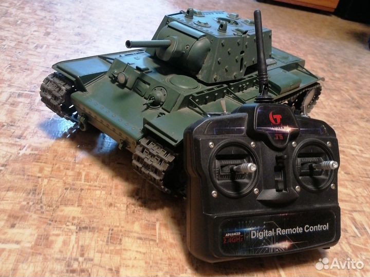 Танк на радиоуправлении 1:16