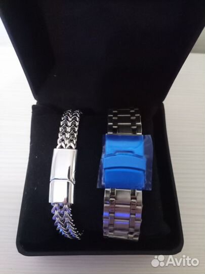 Мужские наручные часы с браслетом новые