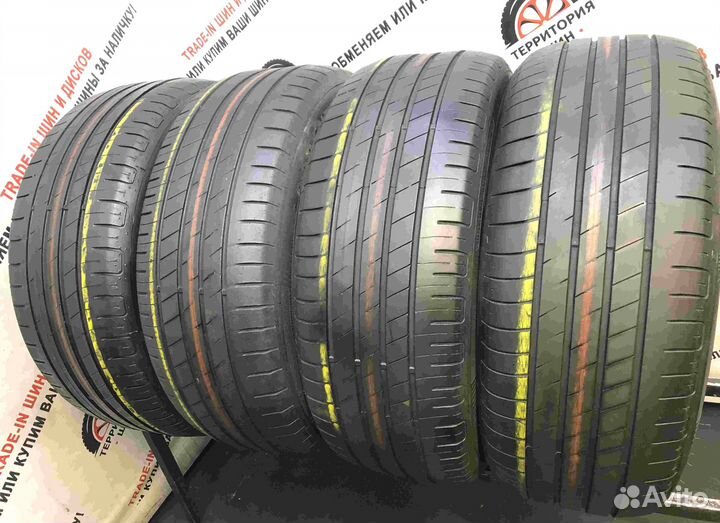 Goodyear EfficientGrip 215/55 R17 94L