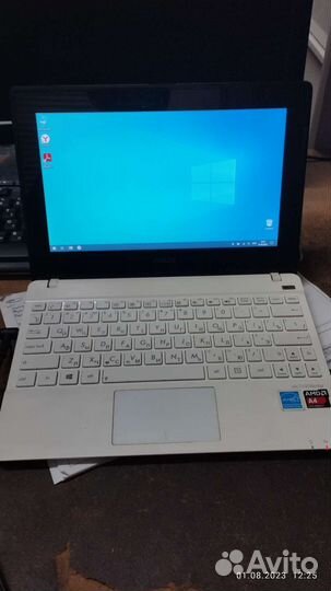 Нетбук asus x102b