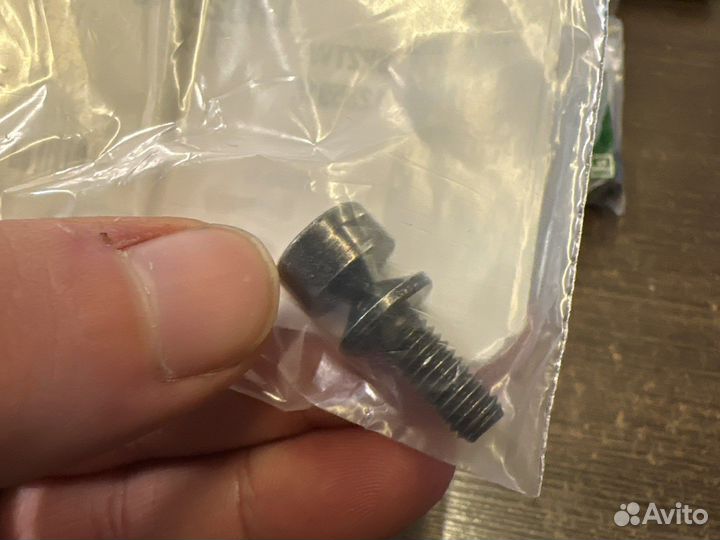 Болт рулевого замка