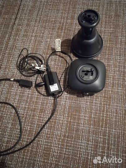 Наушники Nokia e52 + держатель