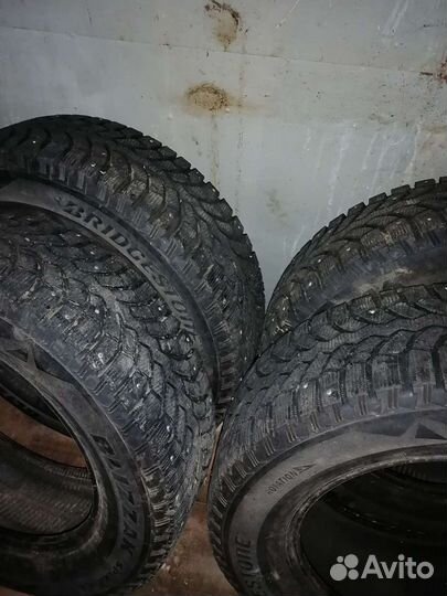 Bridgestone Blizzak Ice 205/65 R15