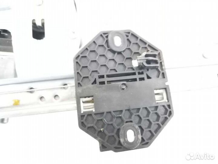 Стеклоподъемник передний правый Renault Logan Step