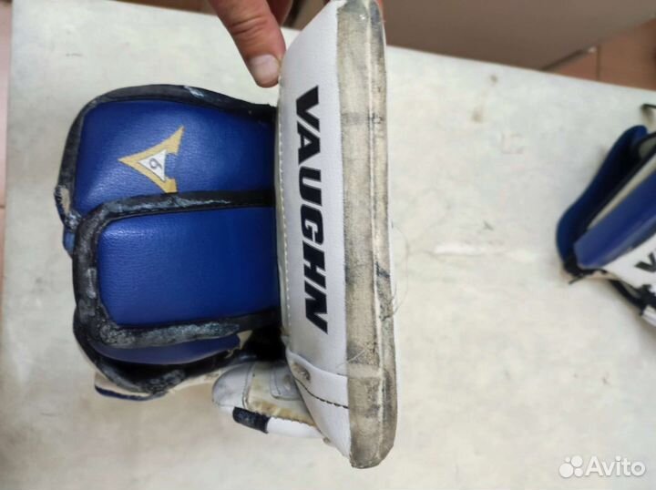 Вратарский блокер vaughn velociti v6 sr