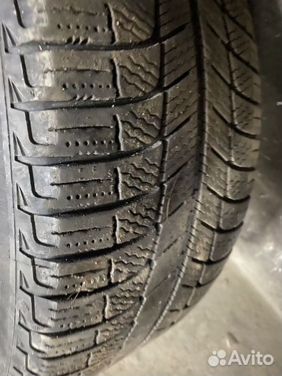 Michelin X-Ice XI3 205/55 R16