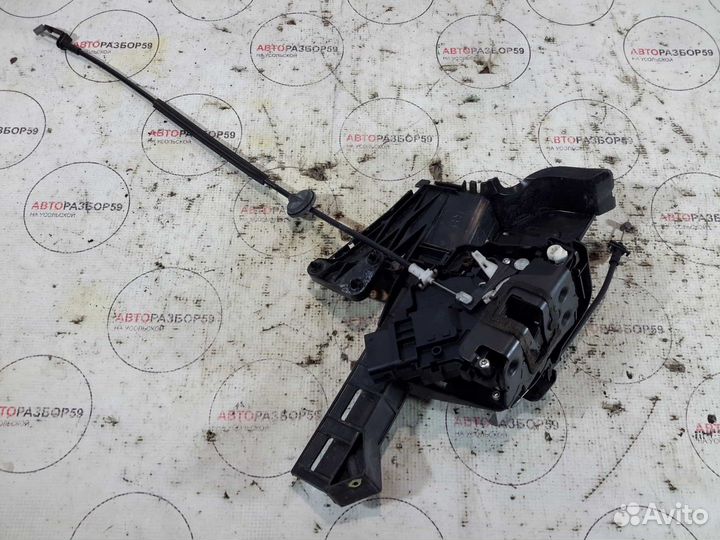 Замок двери задний правый Ford Focus 2