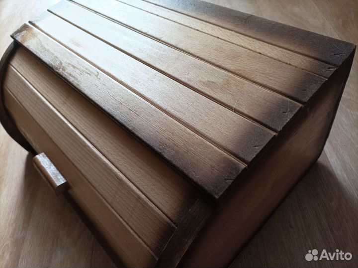 Хлебница деревянная