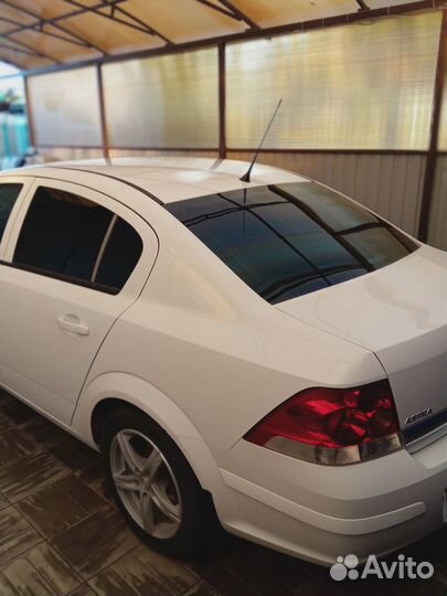 Opel Astra, 2013