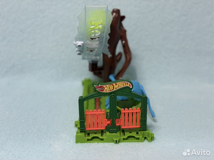 Гоночный трек hot wheels