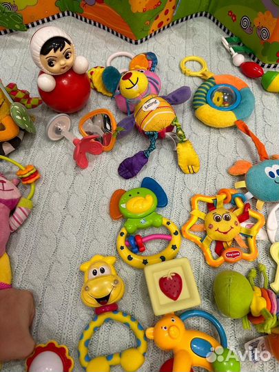 Пакет детских игрушек от 0-1 года