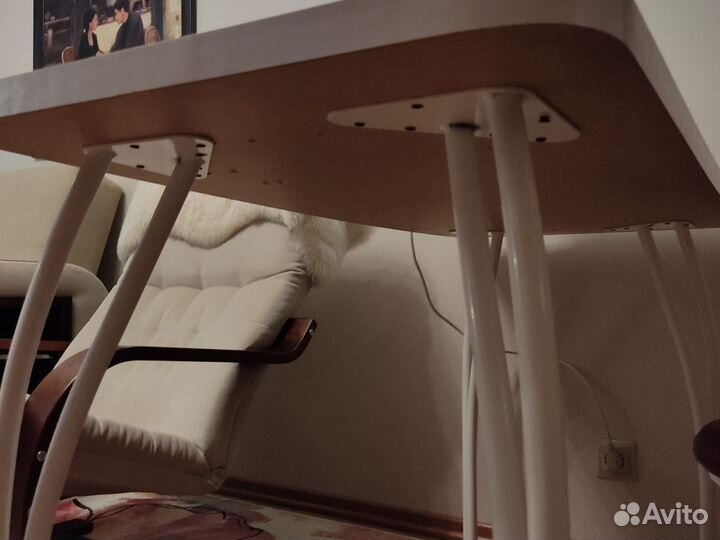 Стол кухонный б/у