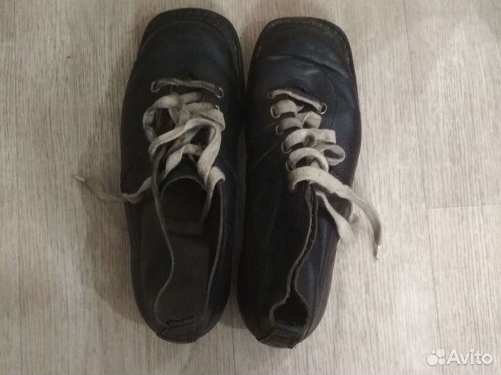 Лыжные ботинки