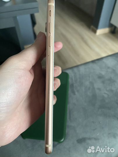 iPhone 8 Plus, 64 ГБ