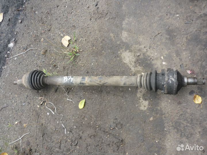 Привод правый volkswagen passat b3 1.8