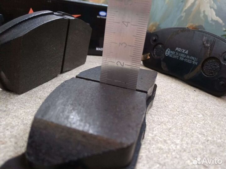 Колодки тормозные передние на Kia Rio 02-05