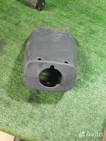 Кожух рулевой колонки Renault Logan