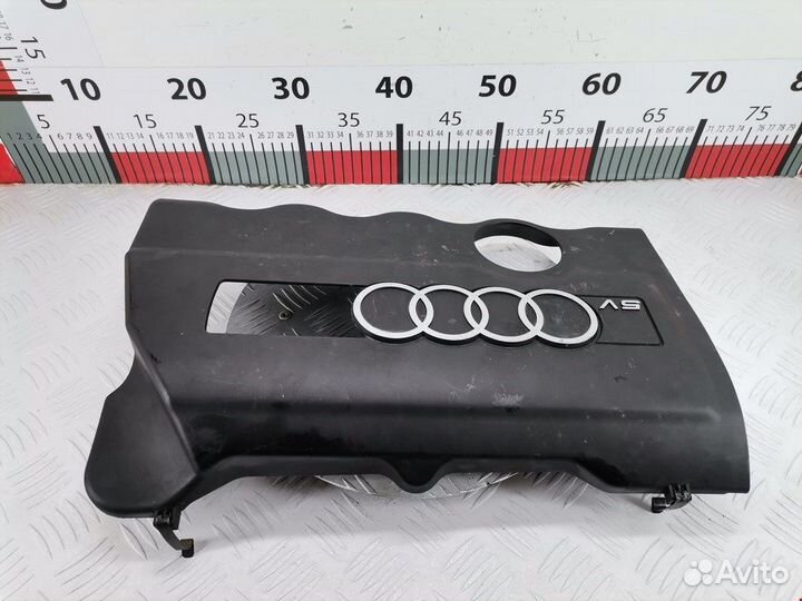 Накладка декоративная двигателя для Audi A4 B5