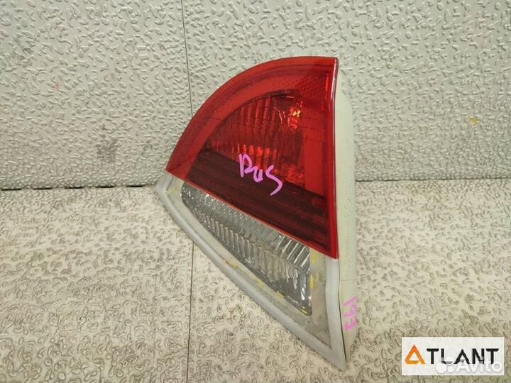 Вставка между стопов задний правый BMW 3-series