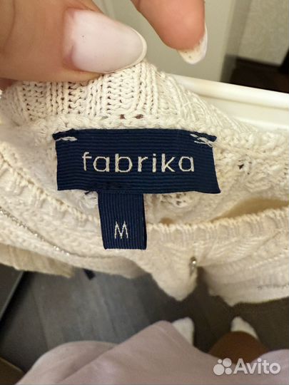 Свитер женский