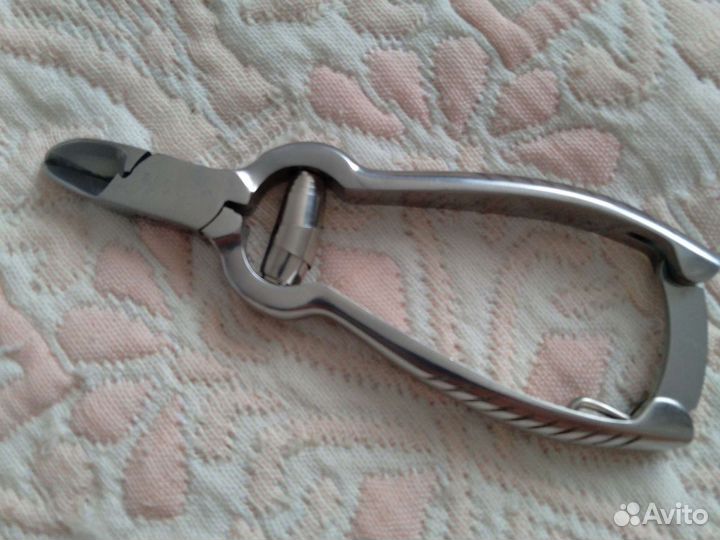 Щипцы педикюрные