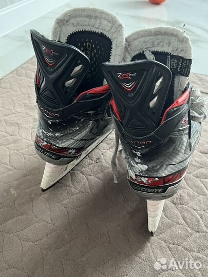 Коньки хоккейные профессиональные юниорские