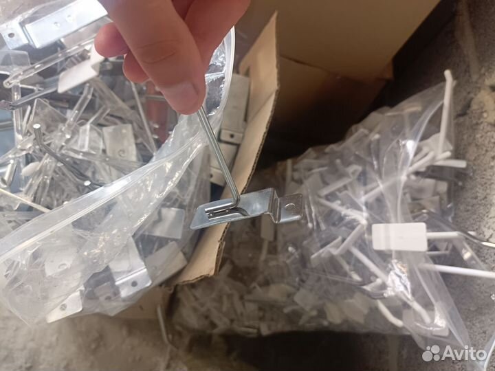 Вешалки, крючки