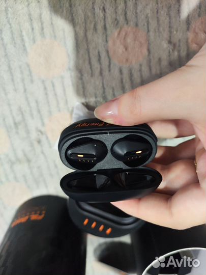 Беспроводные наушники fiil Belt TWS