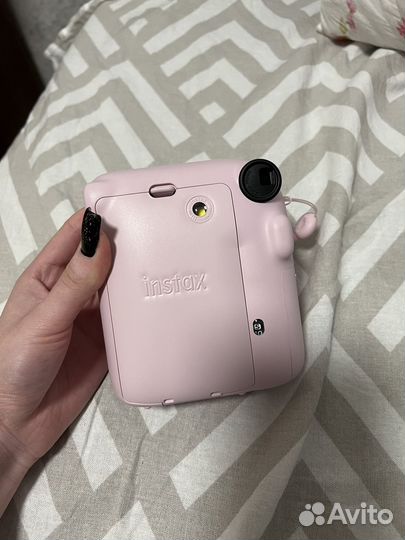 Фотоаппарат моментальной печати инстакс мини