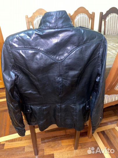Куртка кожаная женская (46 размер)