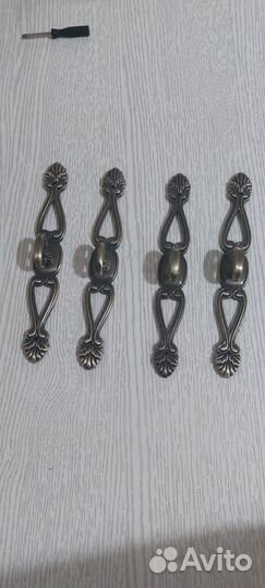 Мебельные ручки кнопки