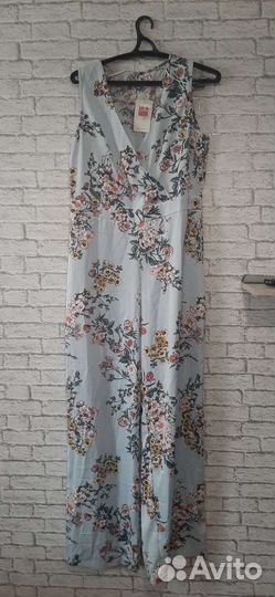 Комбинезон новый 52 размер