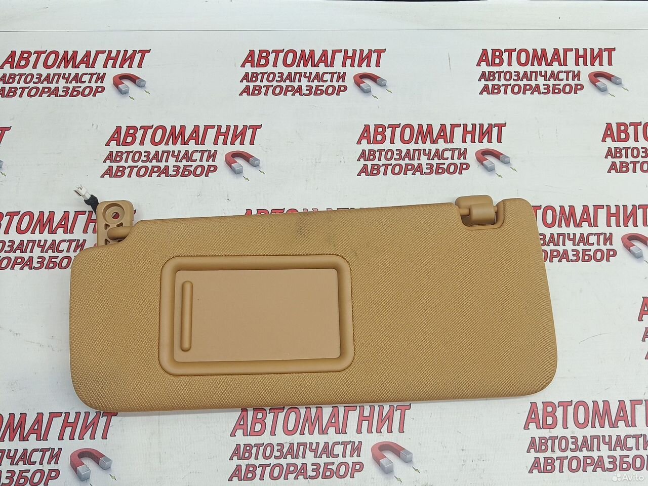 Козырек солнцезащитный левый Воях Дрим Voyah Dream