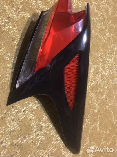 Фонарь задний правый Lexus nx