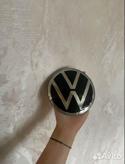 Эмблема решетки радиатора volkswagen Tigun
