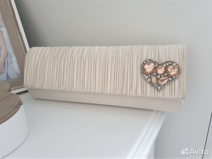 Сумочка-клатч вечерняя атласная, цвет айвори