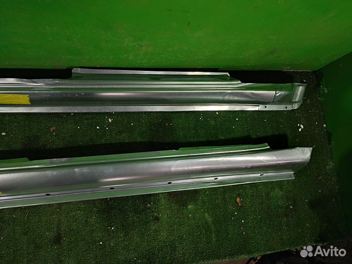 Комплект порогов Toyota Land Cruiser 100