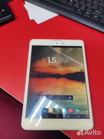 Планшет supra M845G