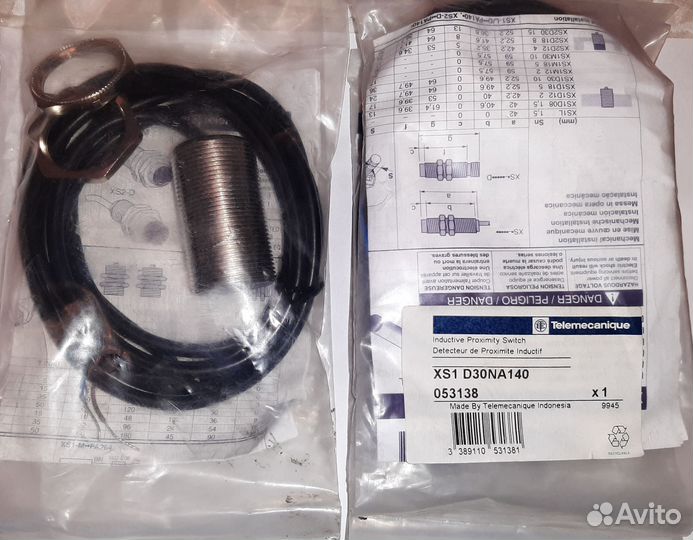 Индуктивный датчик TelemecaniqueXS1 D30NA140