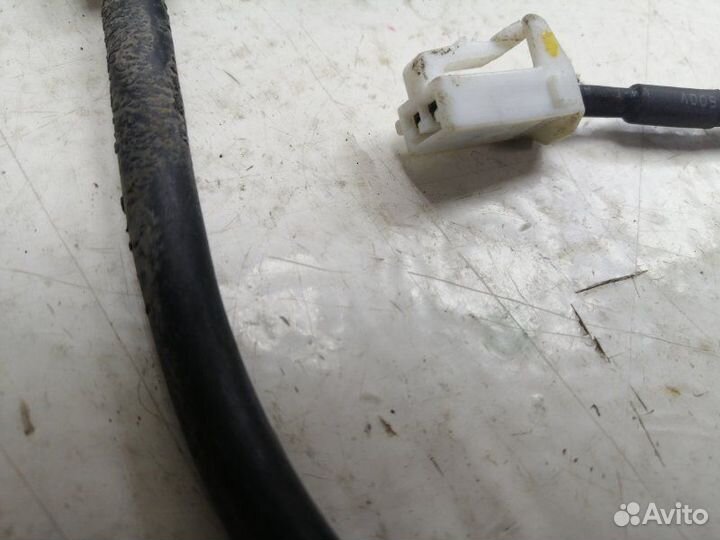 Датчик abs задний правый Kia Carens 2.0 2007