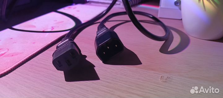 Кабели питания, удленнители, и другие провода