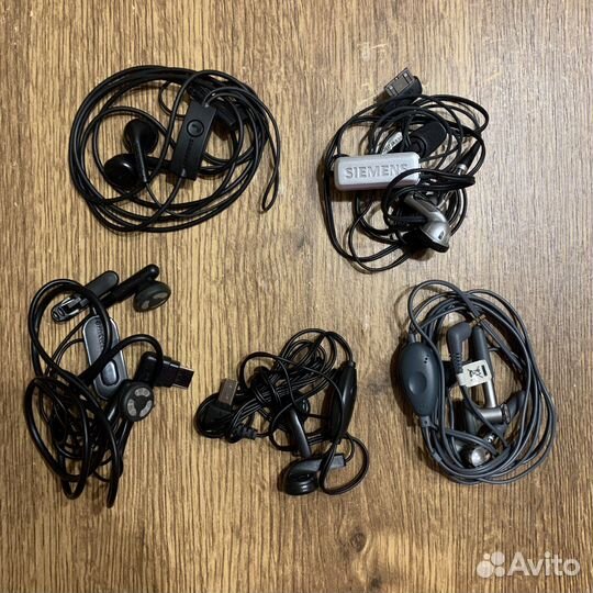 Наушники с микрофоном