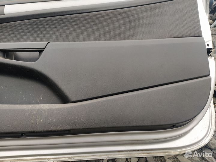 Дверь передняя правая Opel Astra H