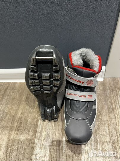 Лыжные ботинки детские