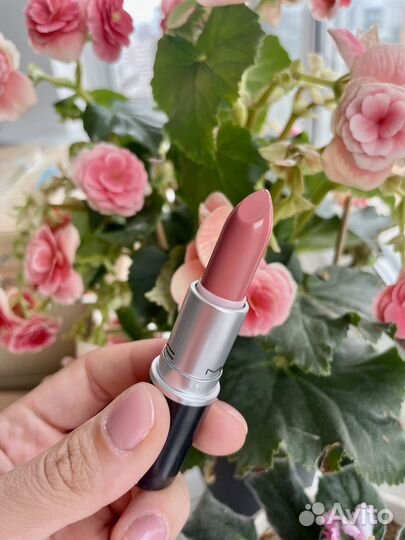 Нюд Оригинал помада MAC Tres Blasé, Velvet Teddy